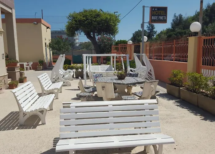 Mare Pineta * בארי